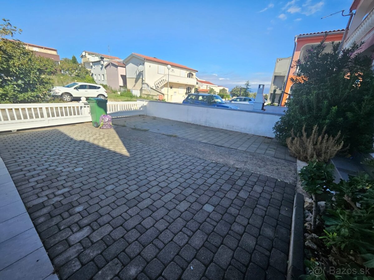 Dvojizbový apartmán 70 m od mora, Chorvátsko ostrov VIR - 8