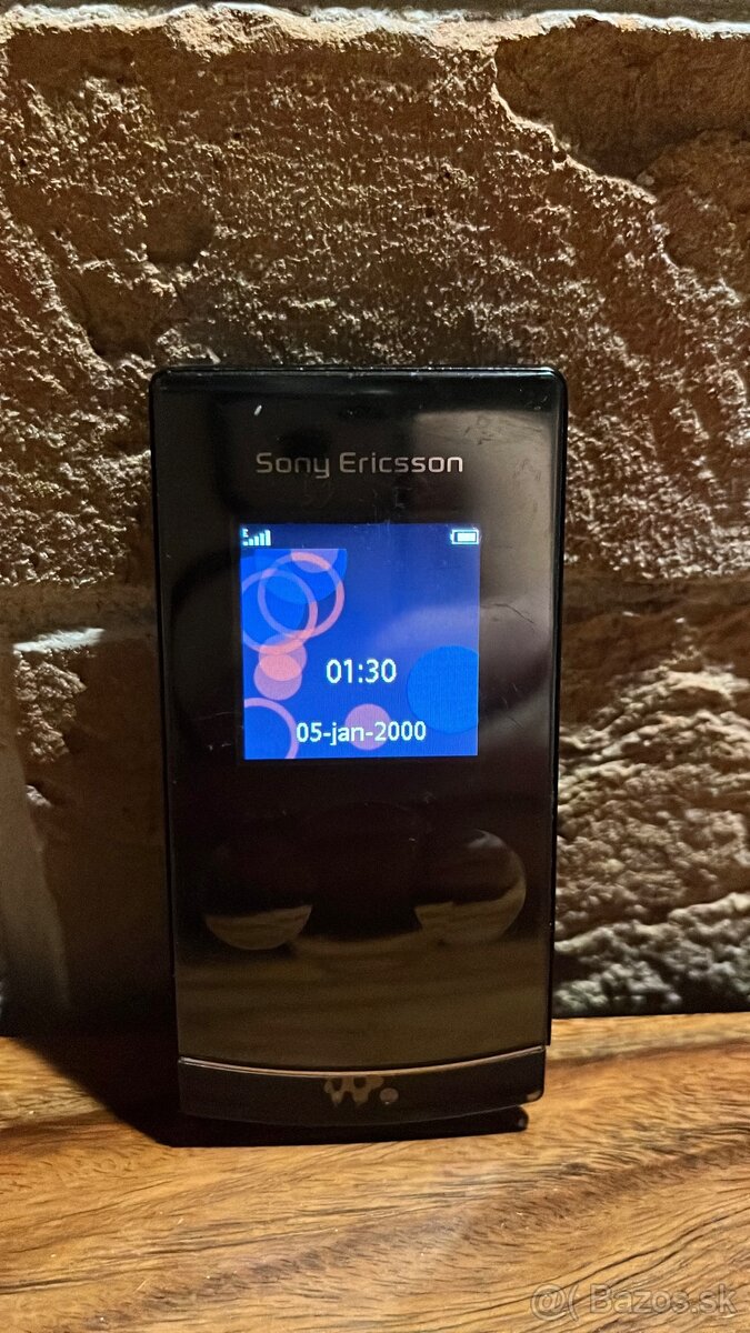 SonyEricsson W980 walkman mobil 8GB z roku 2008 - 8