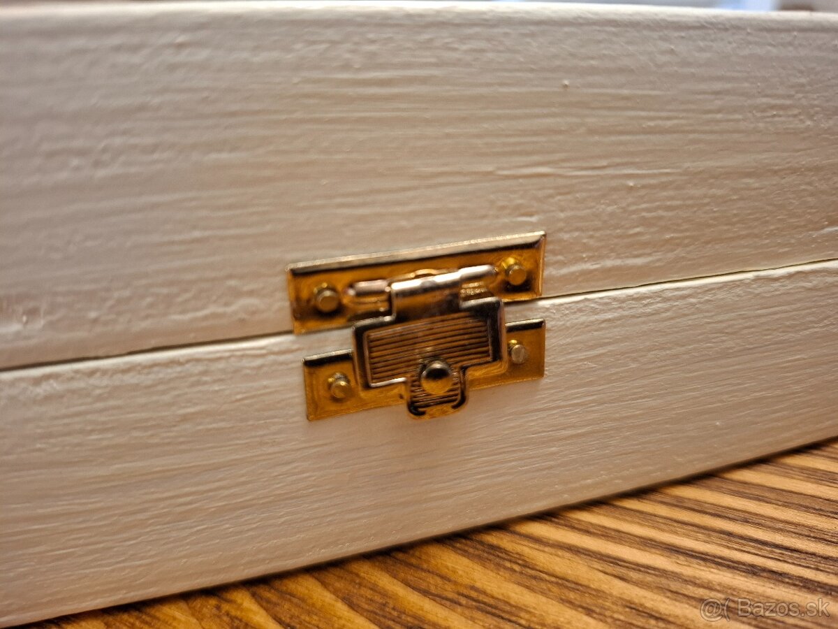 Drevená ozdobná krabička - 8