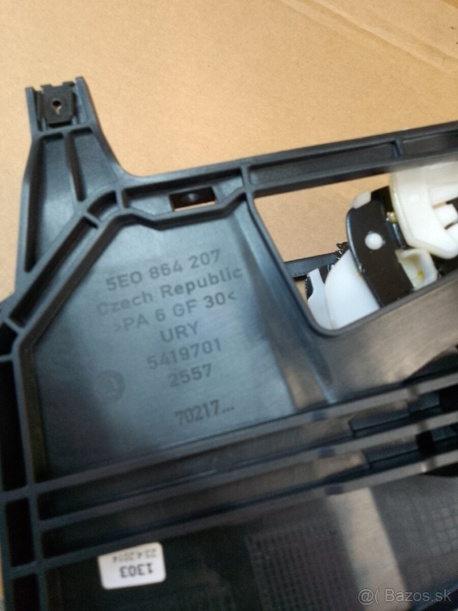 kožená lakťová opierka Octavia 3 - 8