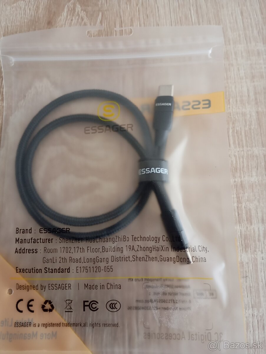 Kábel USB-C/USB-C
- 8