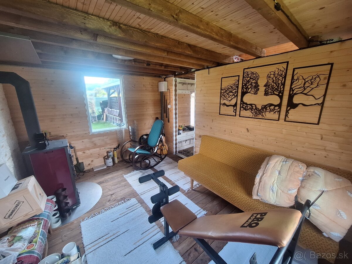 Zahrada s chatkou - 8