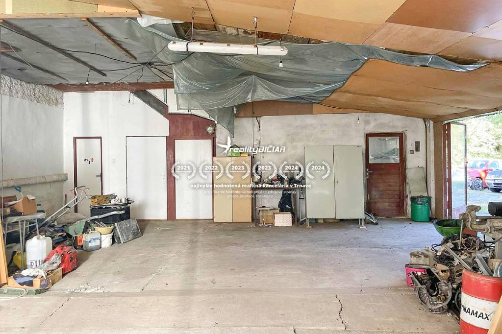 polyfunkčný objekt so 4-izbovým bytom v obci Pavlice - 8