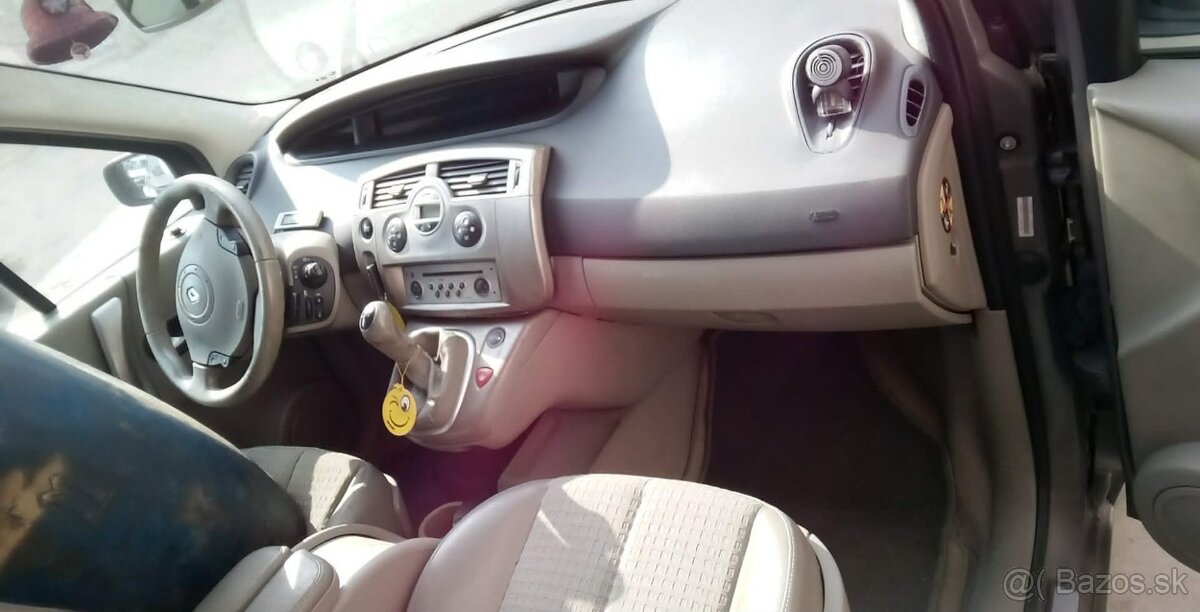Renault Megane Scenic II 1,5Dci - 8