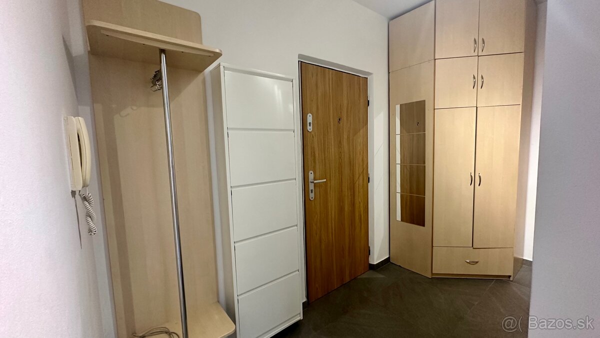 Prenajom novy 1-izbovy byt TVRDOSIN - 8
