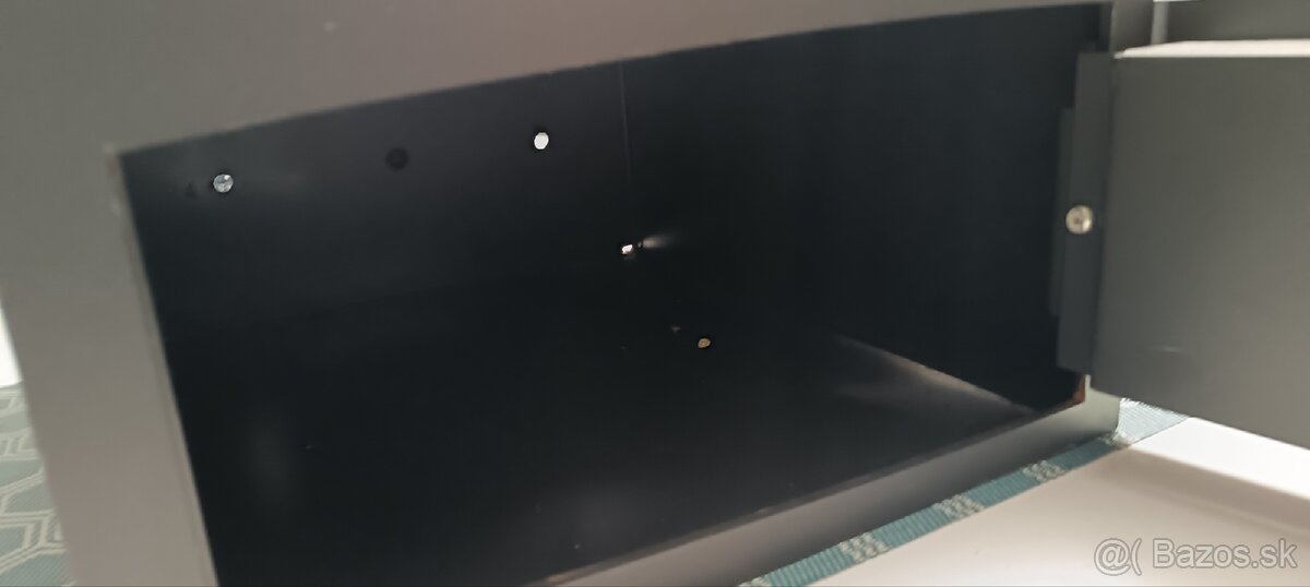 Hotelovy elektronicky trezor - 8