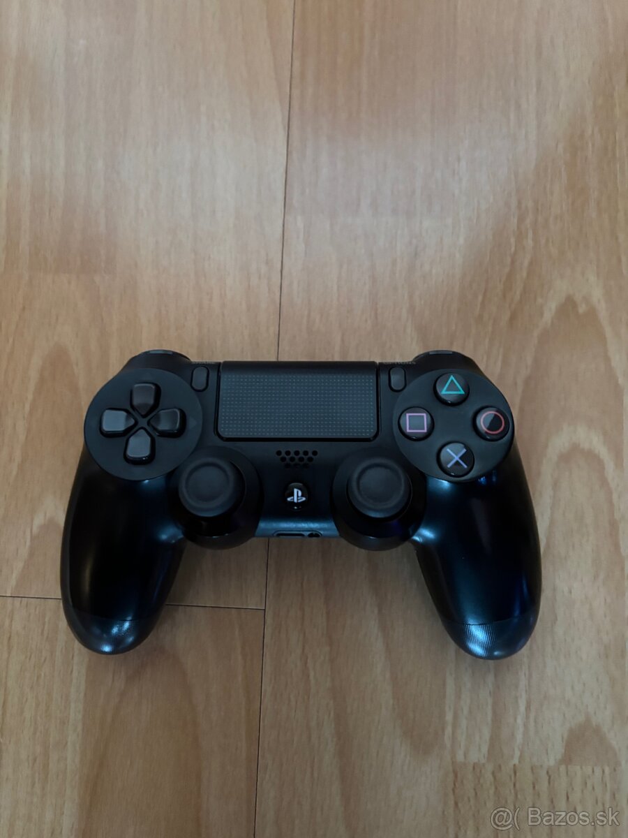 PlayStation 4 Slim 1TB - 8