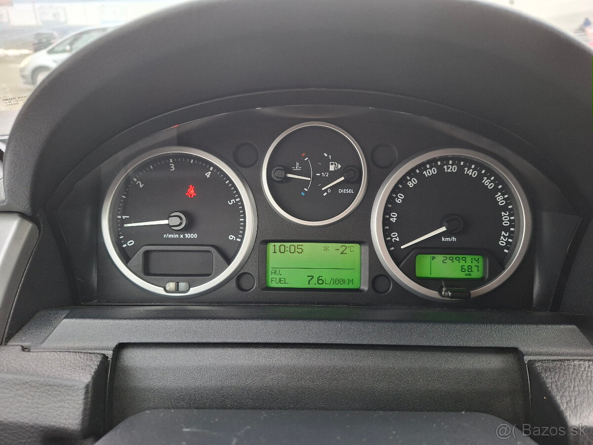 Land Rover Discovery 2.7 TDV6 HSE A/T - 8