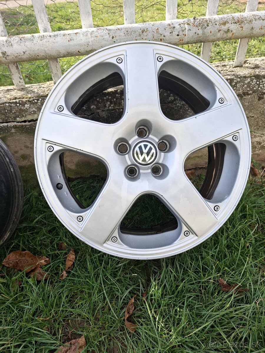 Sada alu diskov Santa Monica na Golf 4 GTI R17 5x100 - 8