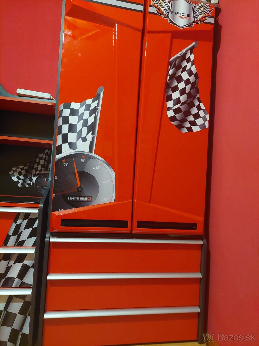 Posteľ + skriňa + písací stôl - 8