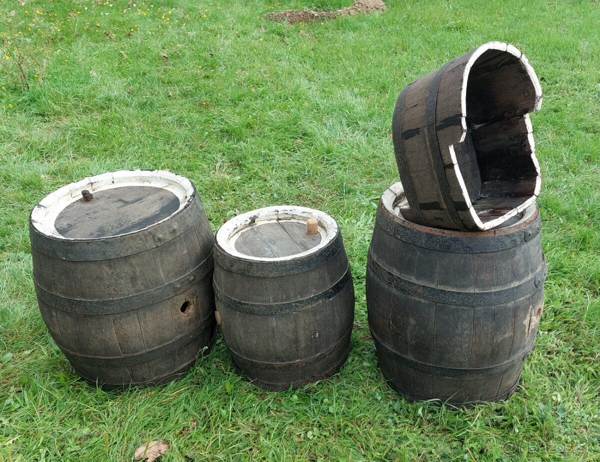 Drevené sudy + drevený lievik - 8