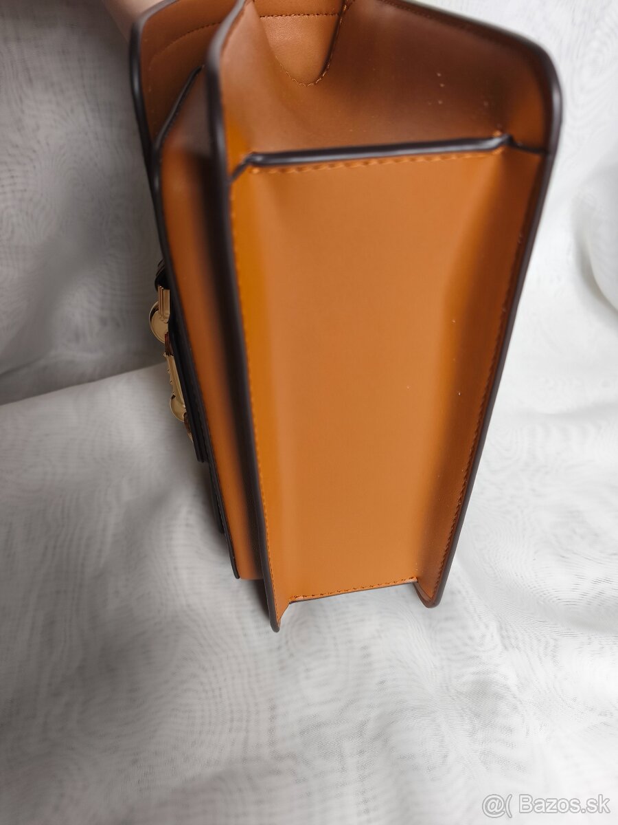 Hnedá kabelka zn. Michael Kors - 8