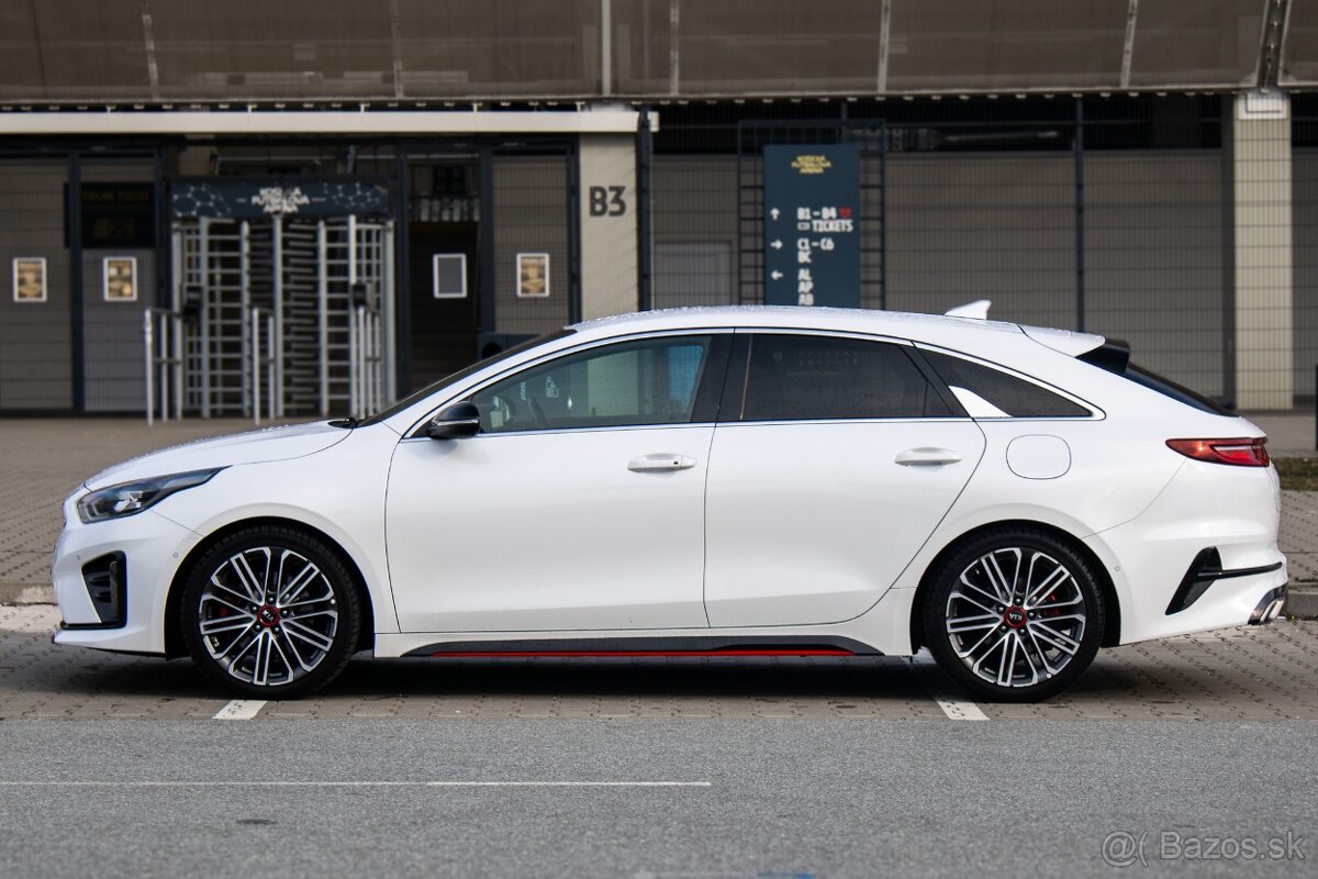 Kia Proceed 1.6 T-GDi GT / 150kW / - 8