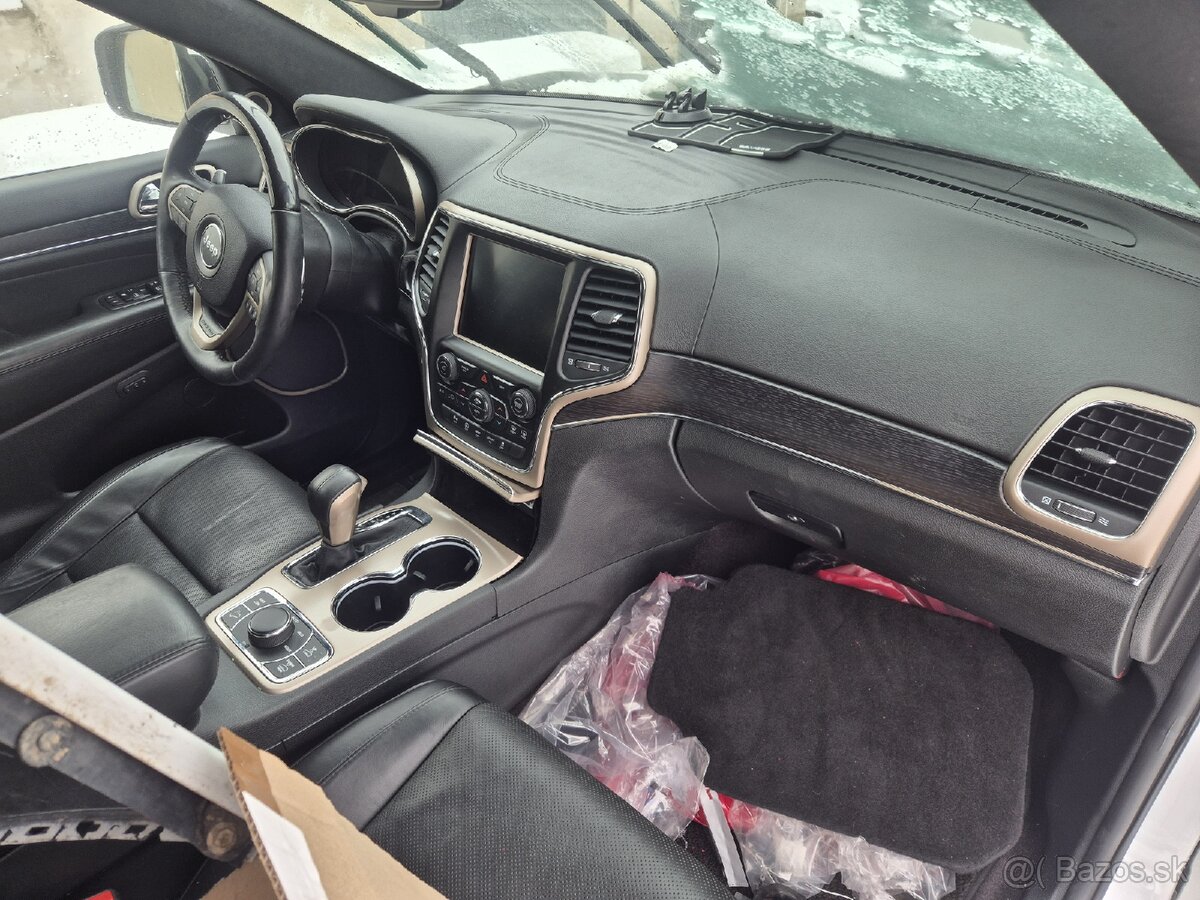 Jeep Grand Cherokee Summit 3.0 V6 - 8