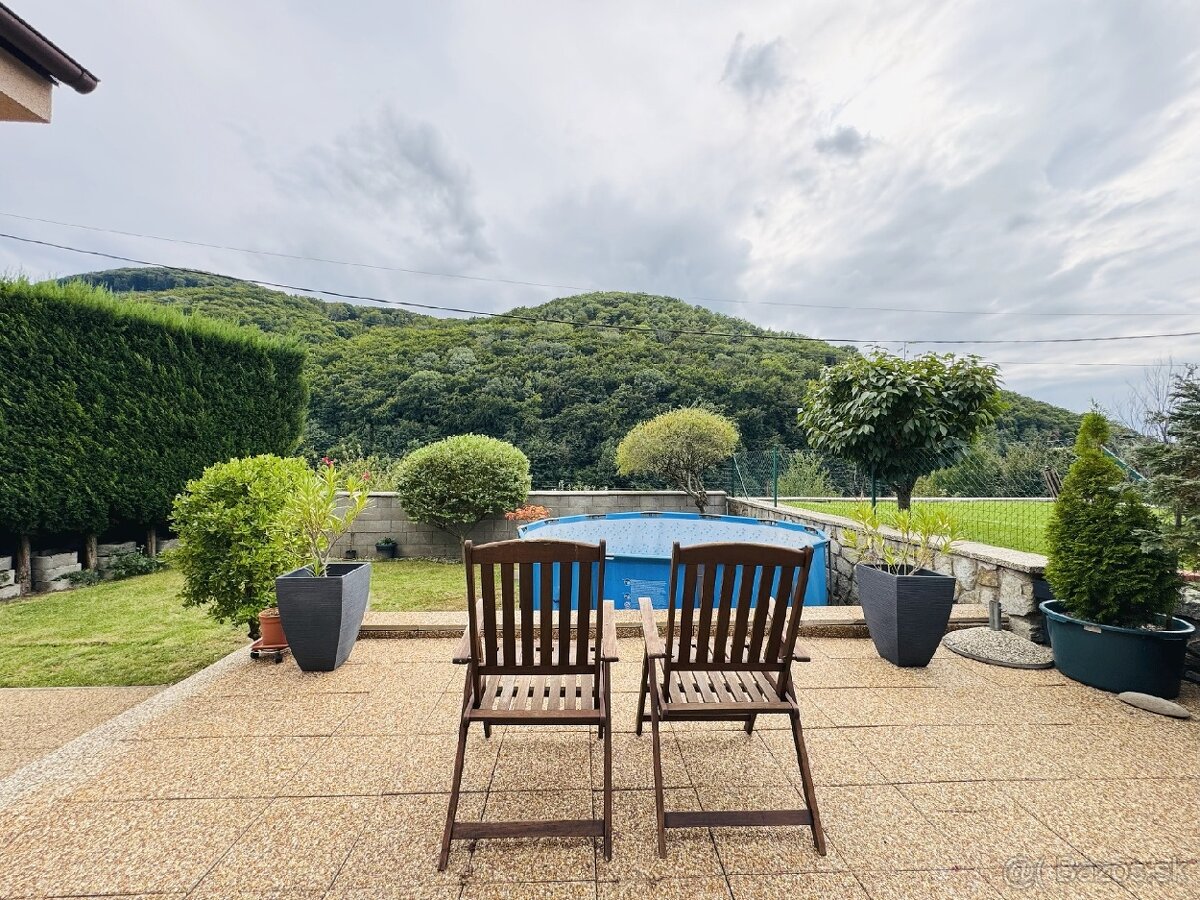 Na predaj 5i RD v obci Pernek. - 8