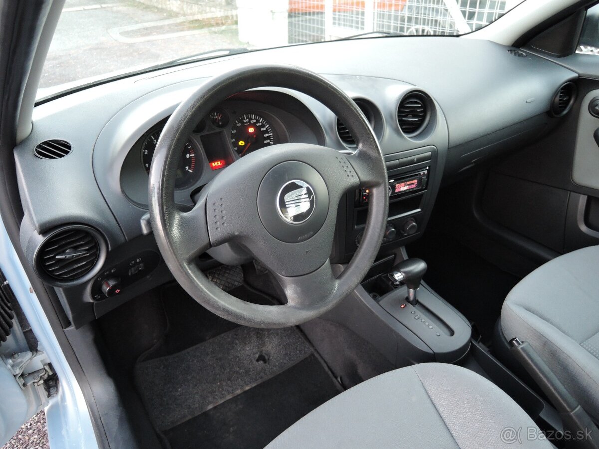 Seat Ibiza, 1,4i 16V Aut. Servis 107tkm 2003 - 8