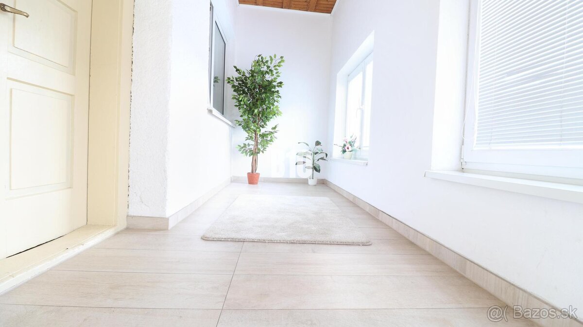 Dom Vitanová s velkorysým pozemkom - 8