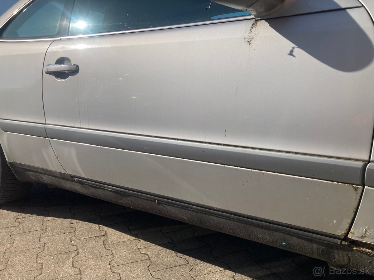 Mercedes-Benz clk 320 w208 - 8