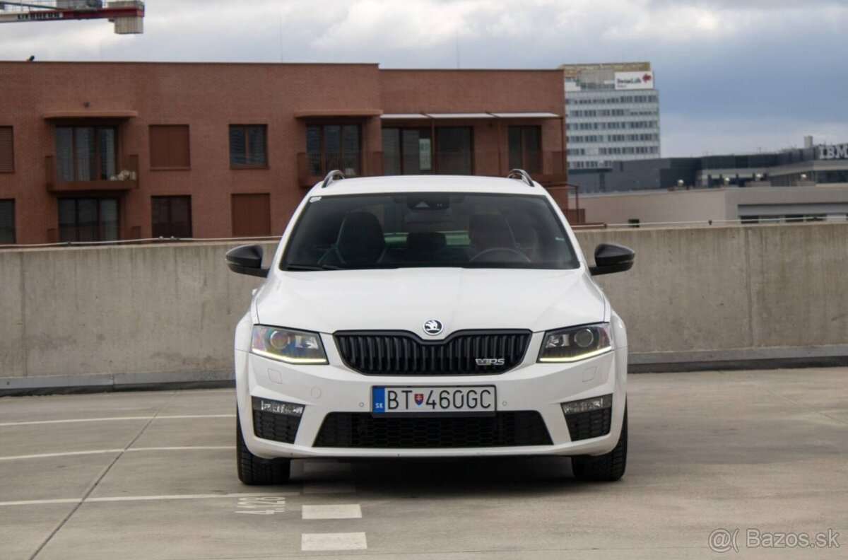 Škoda Octavia Combi 2.0 TDI DPF RS DSG - 8
