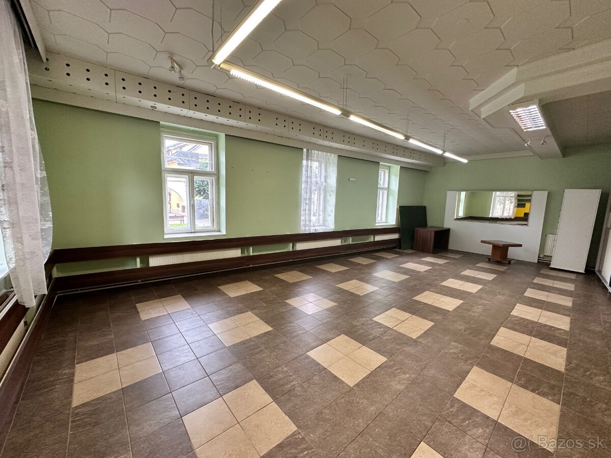 Prenajmem krásny obchodný priestor v centre mesta Kežmarok - 8