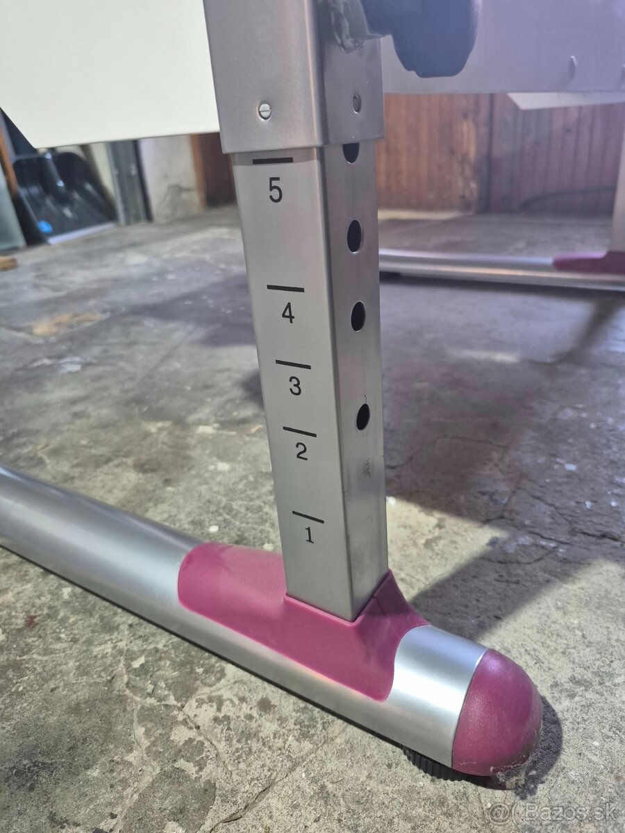 vyskovo nastavitelny pisaci stol Novy - 8