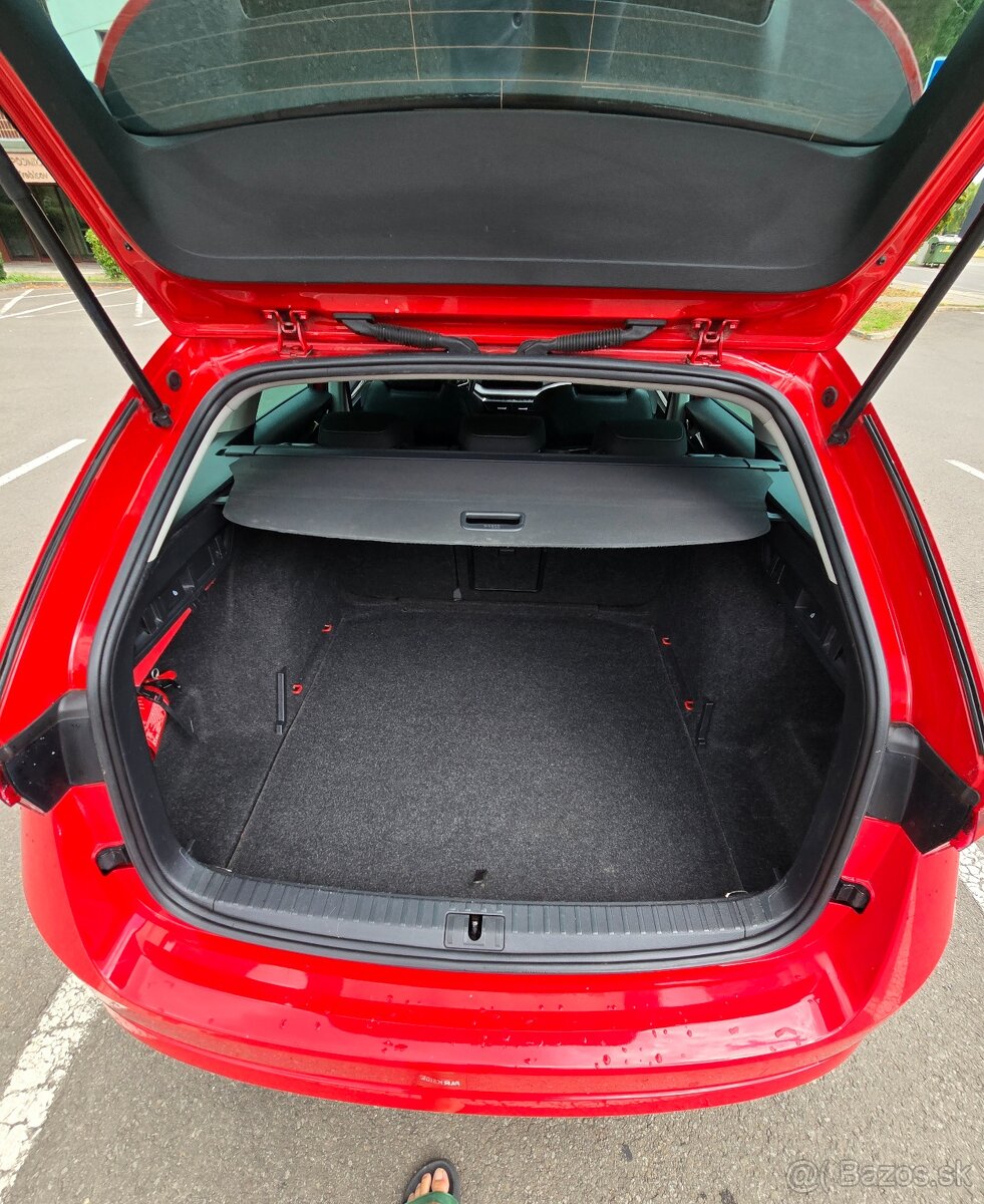 Predam Škoda octavia 4 combi 1.5tsi Kessy LED DPH - 8