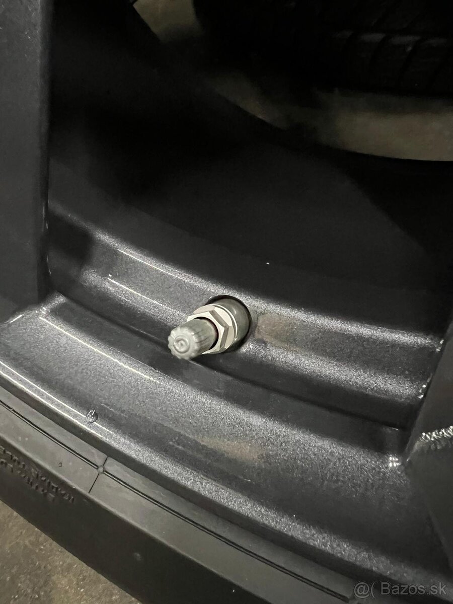 Elektrony BMW x7 g07, r21 285/45R21 - 8