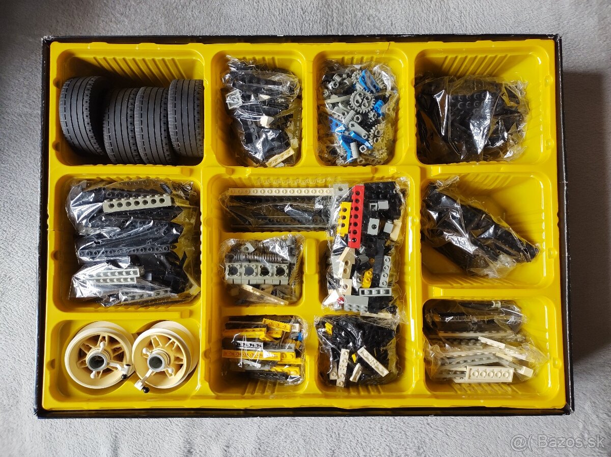 LEGO Technic 8880 - Super Car - 8