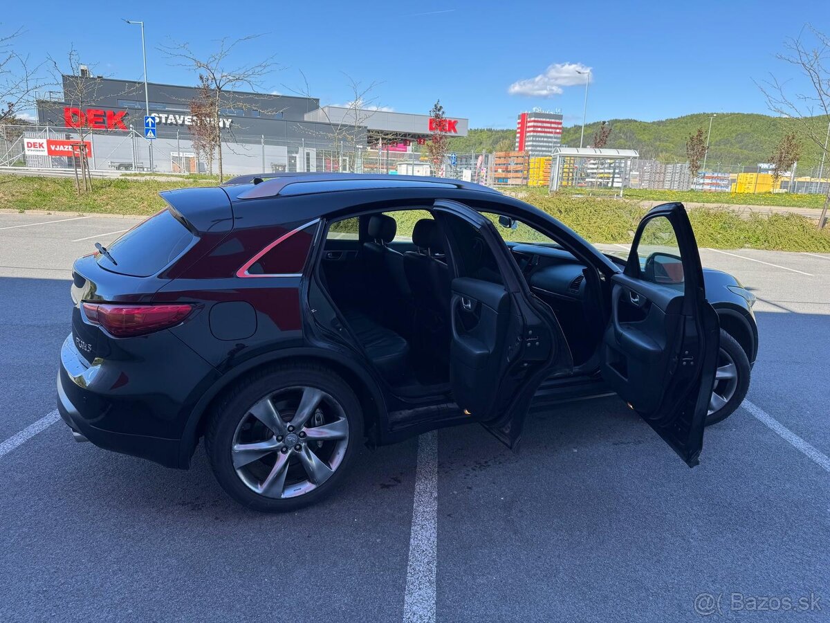 Infiniti FX30Ds - 8