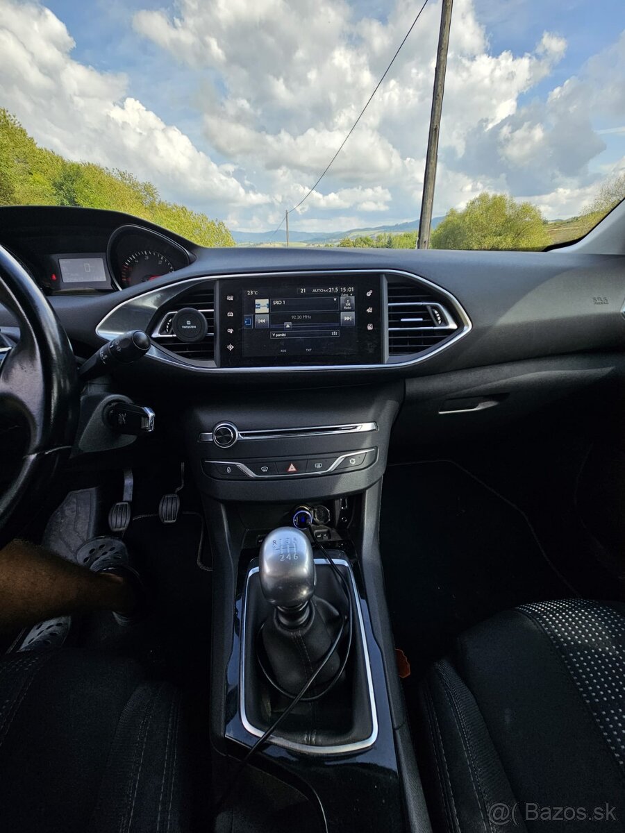 Peugeot 308 SW Business - 8