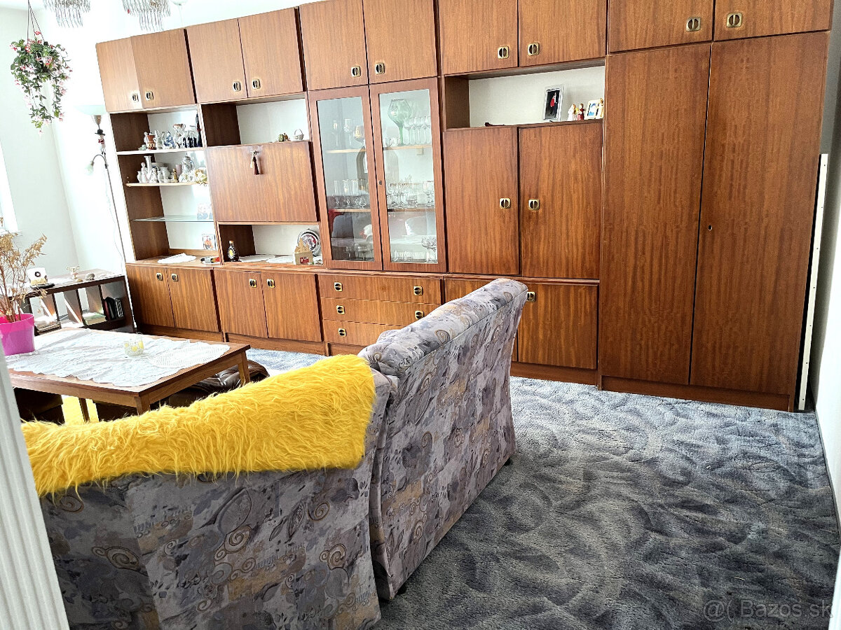 Priestranný a slnečný trojizbový byt na Dolinkách, Detva - 8