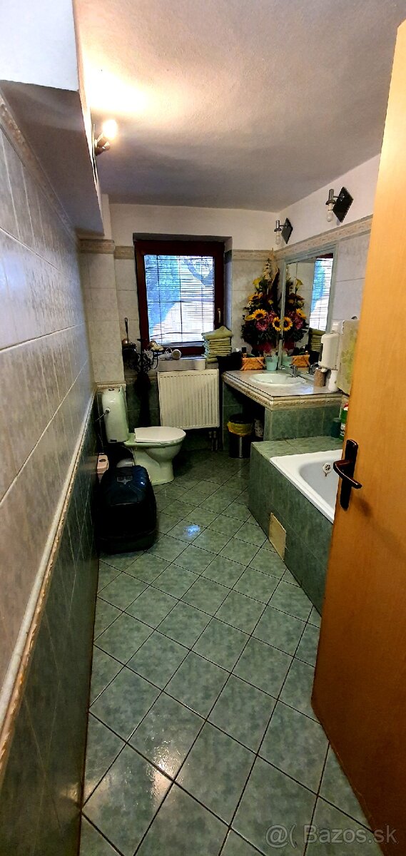 Rodinný dom na predaj v blízkosti centra - 8