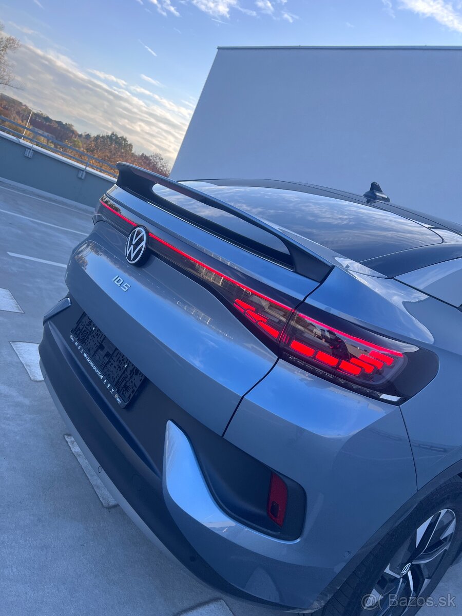 VW ID.5 150KW PERFORMANCE MATRIX PANORÁMA ŤAŽNÉ HEAD-UP - 8