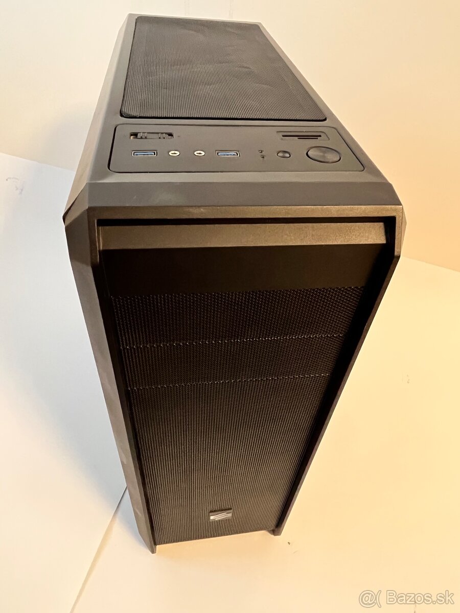 Predám PC vhodný na hranie hier aj na prácu - 8