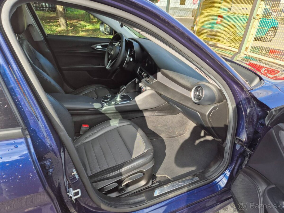 Alfa Romeo Giulia 2.2 Diesel 180 AT Super - 8