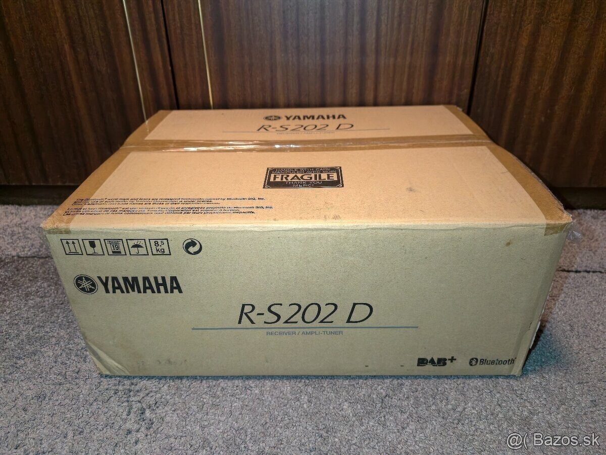 Yamaha - 8