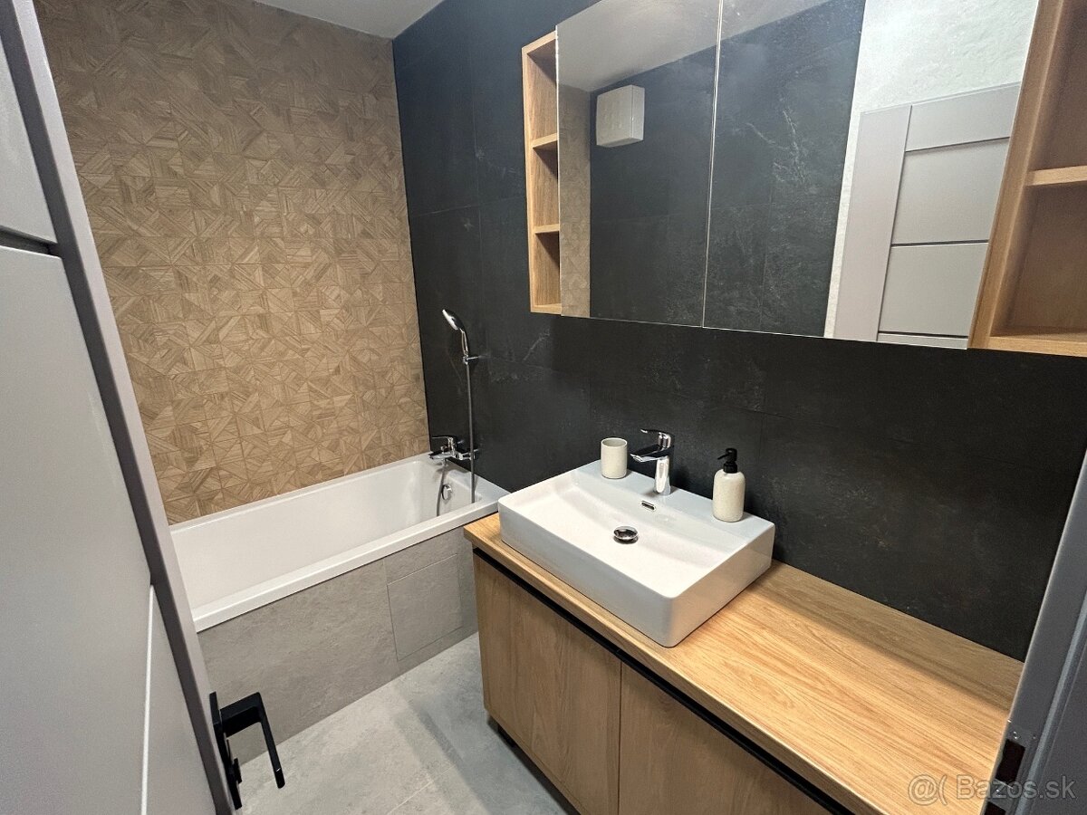 MODERNÝ 2i BYT v NOVOSTAVBE PANORAMA - 2x PARKING - 8