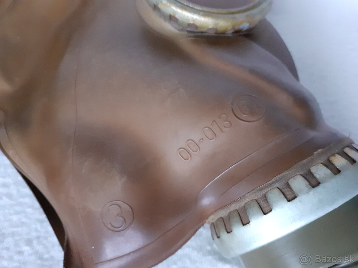 Plynová maska československej armády BSS-MO-4 1961 - 8