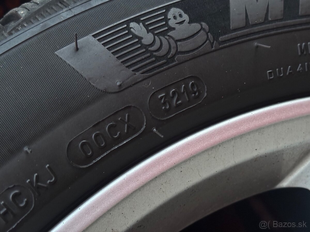 Originál VW 215/50 R18 5x112 - 8