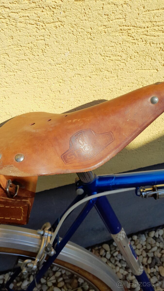 Eska v povodnom stave a vybave - 8