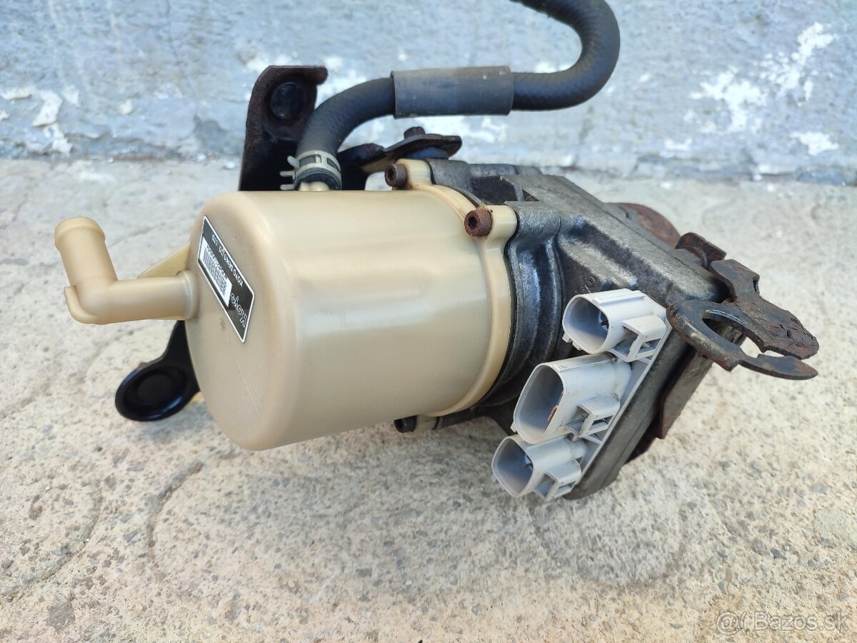 Mazda Servo čerpadlo posilňovača riadenia Koyo PA66-GF20 - 8