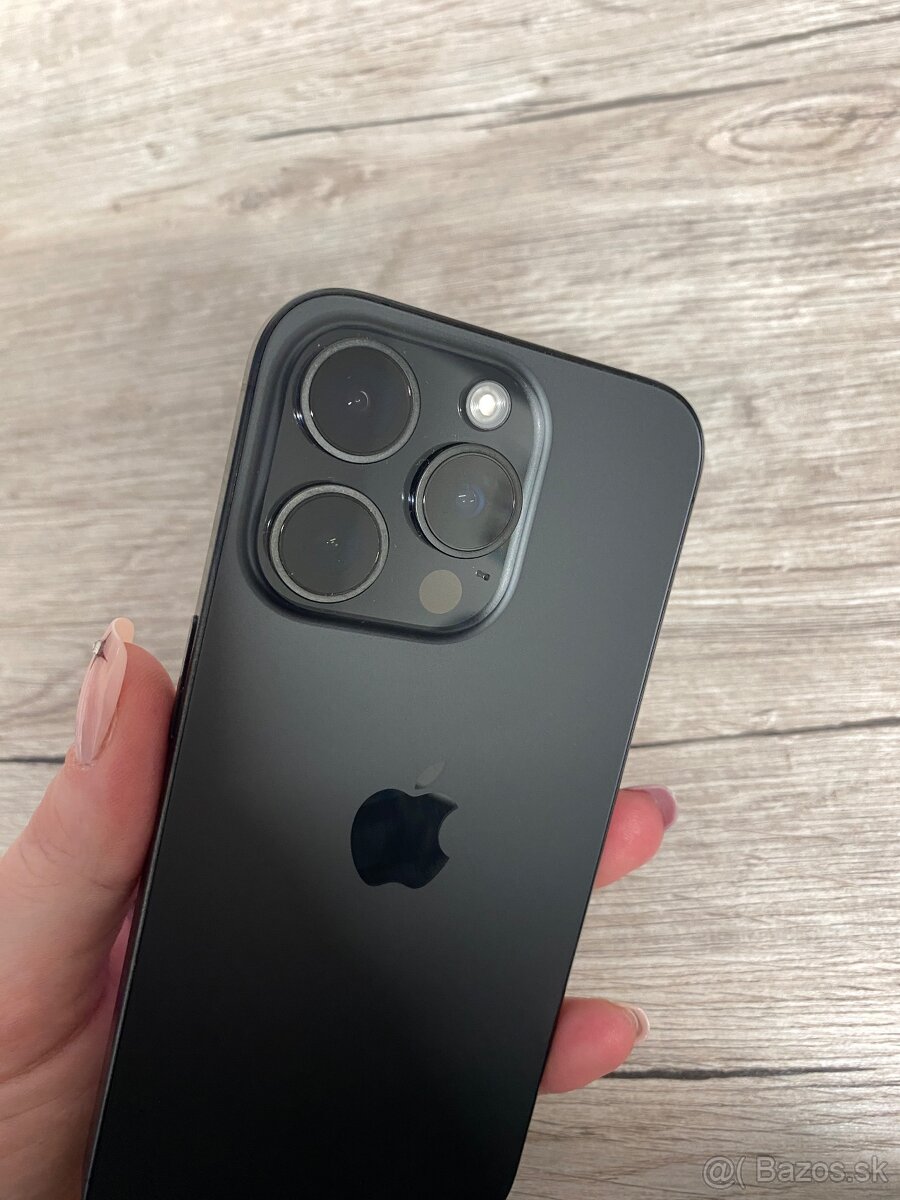 iPhone 15 pro 128GB - 8
