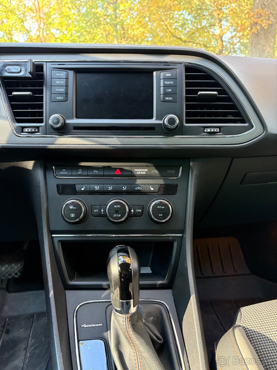 SEAT Leon Xperience 4x4 2.0 TDI DSG - 8