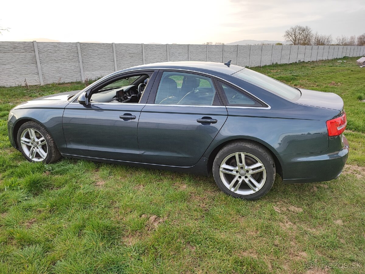 Rozpredám Audi A6 C7 3.0tdi Sedan - 8