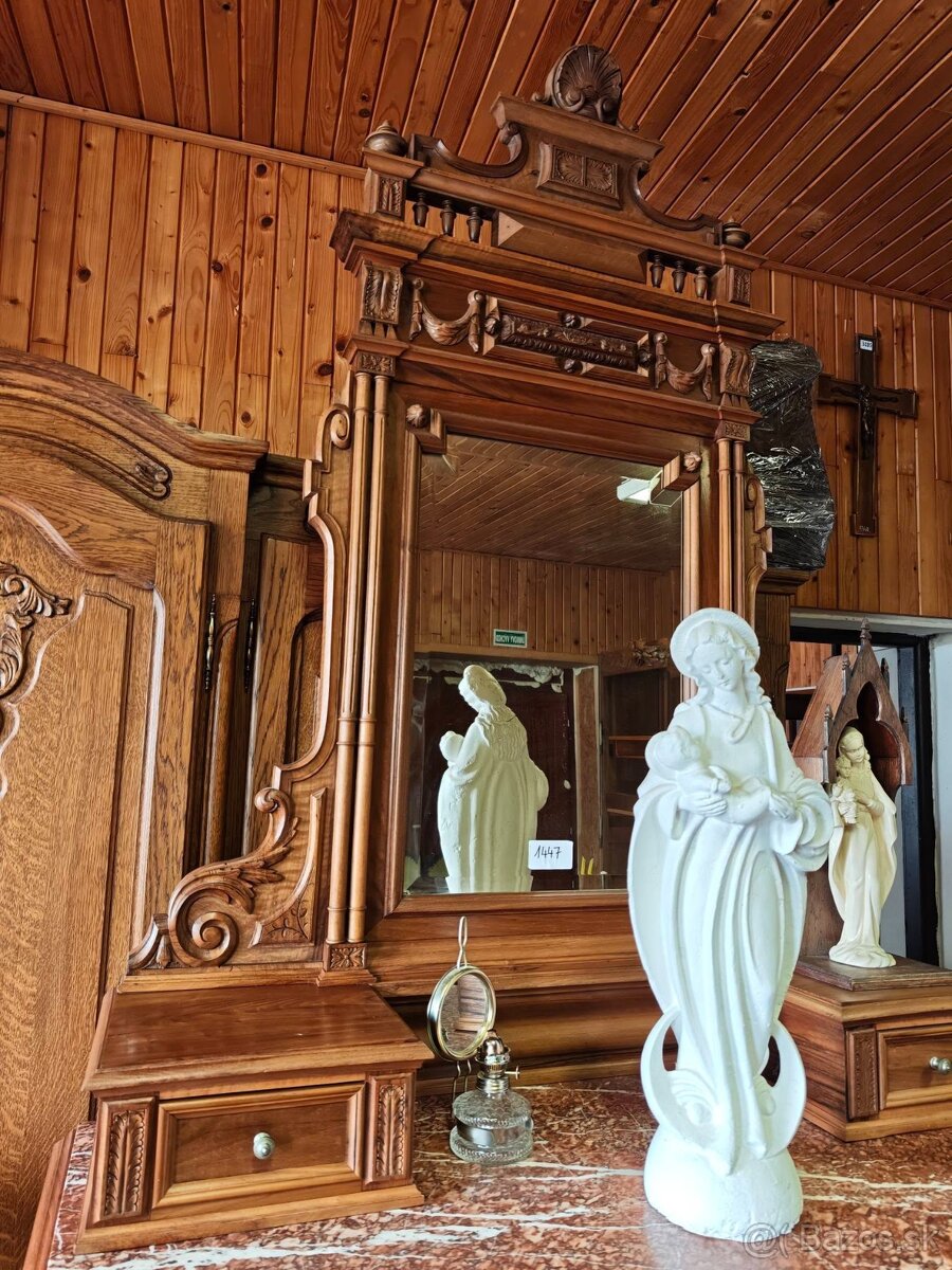 Starožitná komoda - 8