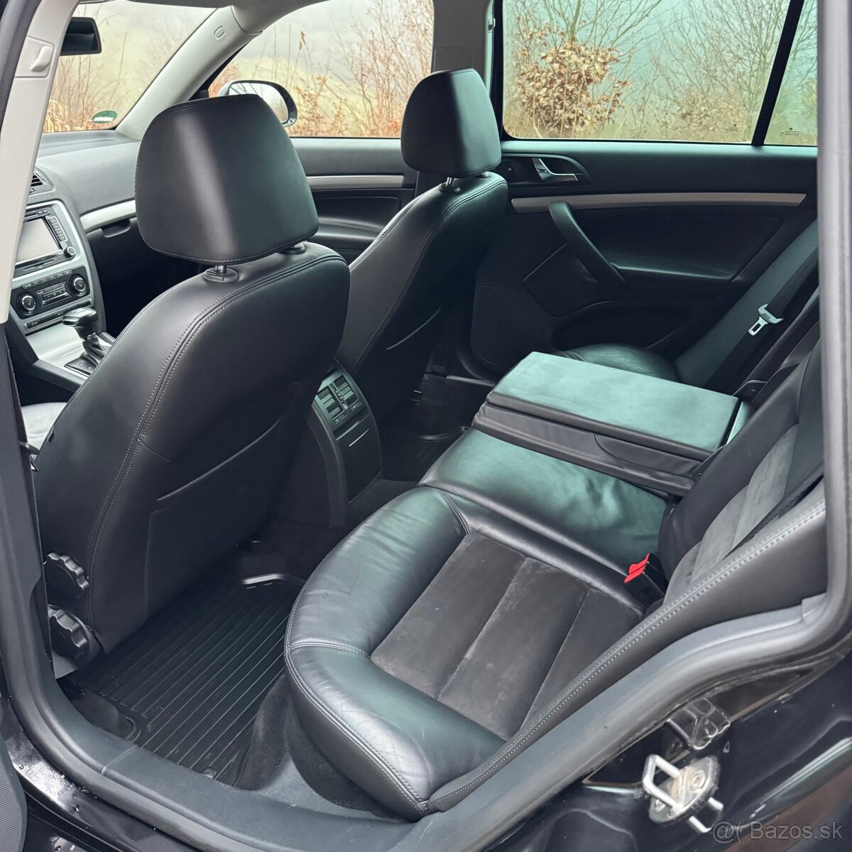 Škoda octavia 2.0 TDi DSG 4x4 - 8