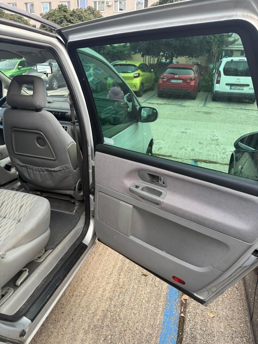 Predám Ford Galaxy 1.9 TDI - 8