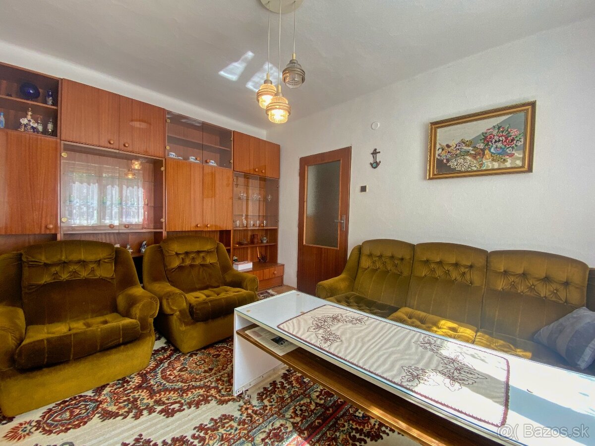 Na predaj priestranný 5-izbový rodinný dom v Kline - 8