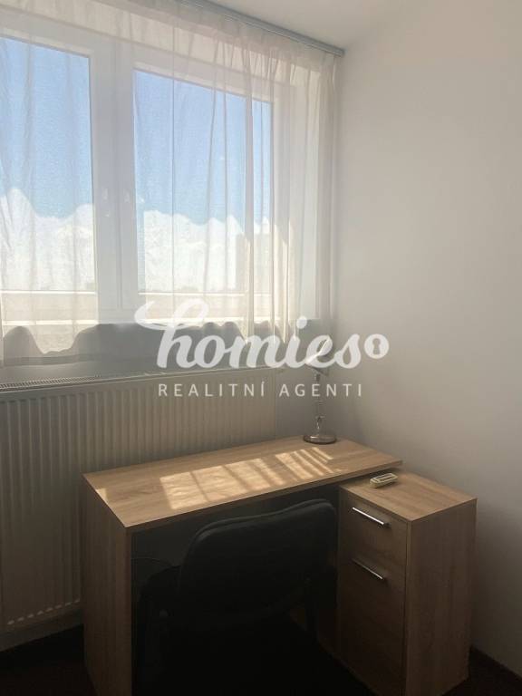 PRENÁJOM 4 izbový byt priamo v centre Nitry - 8