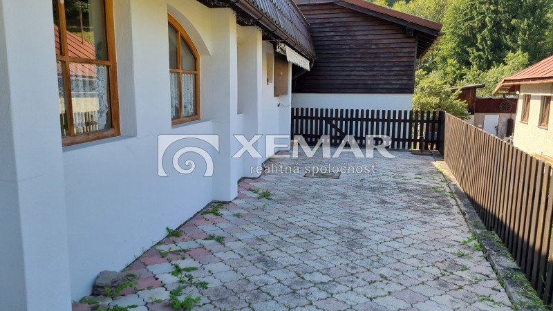 Predaj rodinný dom - Bystrá - exkluzívne - 8